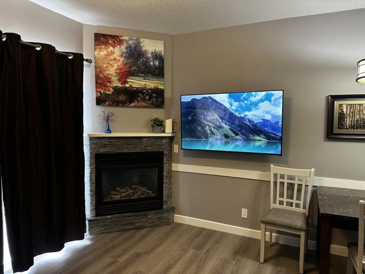 Luxury Two Queen Beds Condo - Grande Rockies Resort Indoor Parking Pool Hot Tub Gym キャンモア エクステリア 写真