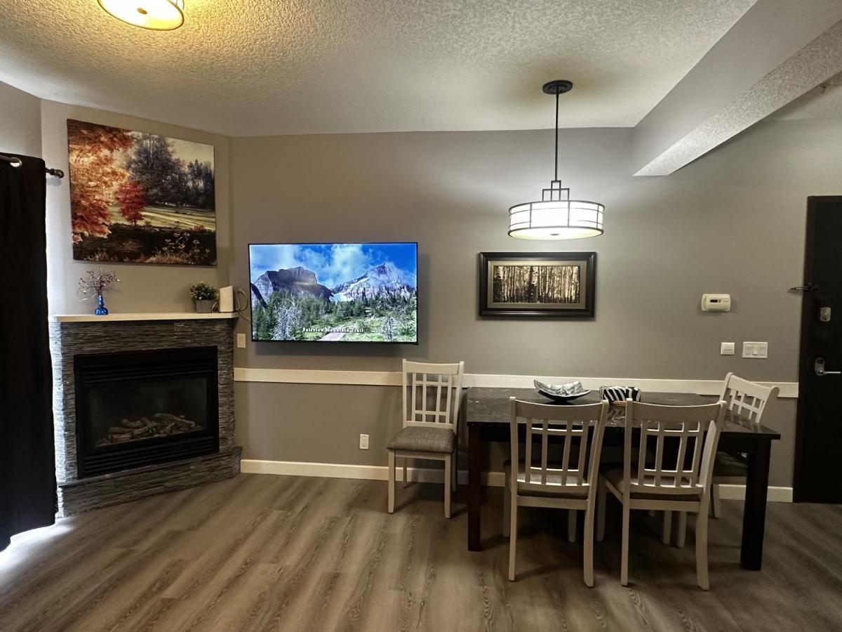 Luxury Two Queen Beds Condo - Grande Rockies Resort Indoor Parking Pool Hot Tub Gym キャンモア エクステリア 写真