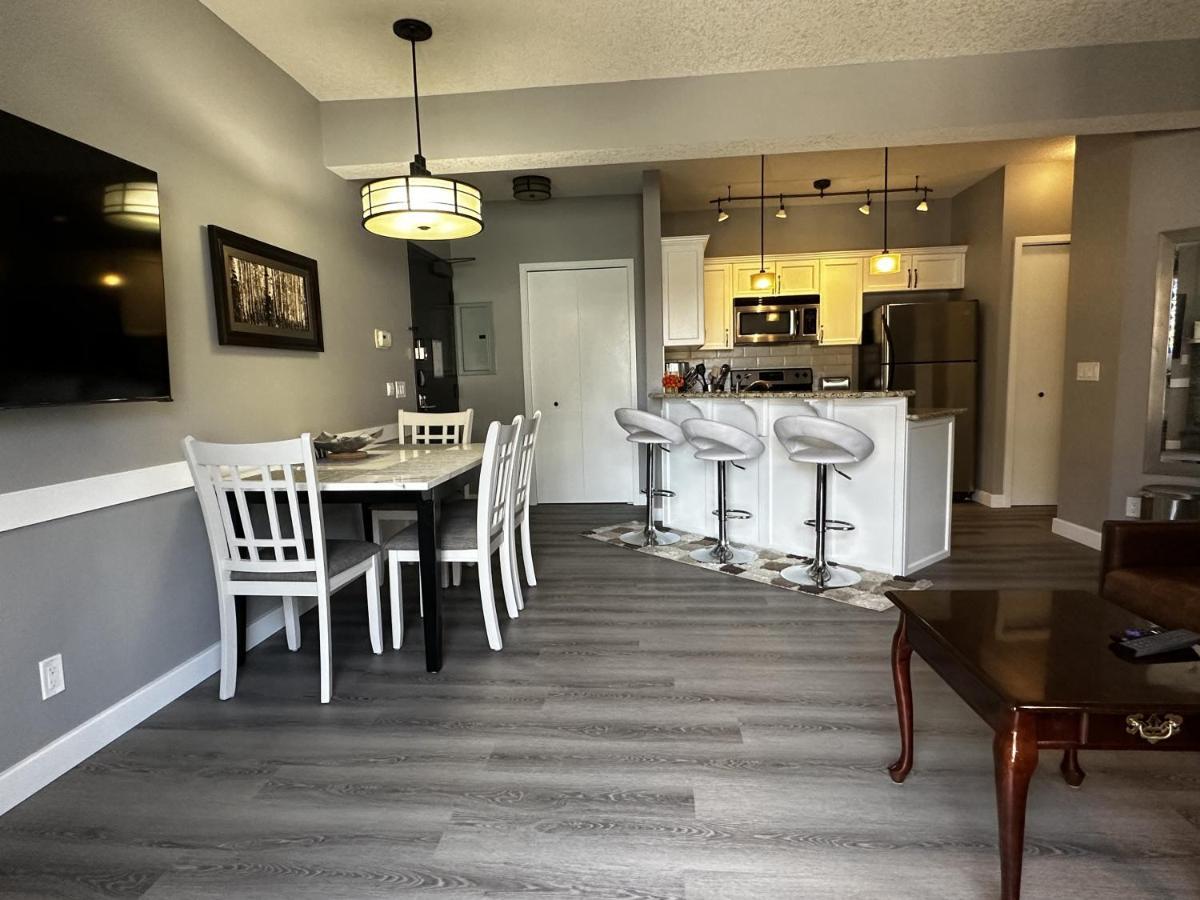 Luxury Two Queen Beds Condo - Grande Rockies Resort Indoor Parking Pool Hot Tub Gym キャンモア エクステリア 写真