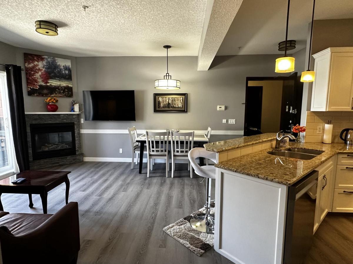 Luxury Two Queen Beds Condo - Grande Rockies Resort Indoor Parking Pool Hot Tub Gym キャンモア エクステリア 写真